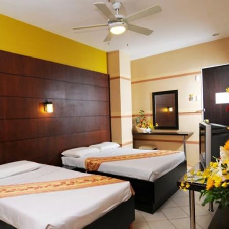 แซมปากีตาร์ สวีทส์ เจอาร์จี Hotel Cebu ภายนอก รูปภาพ