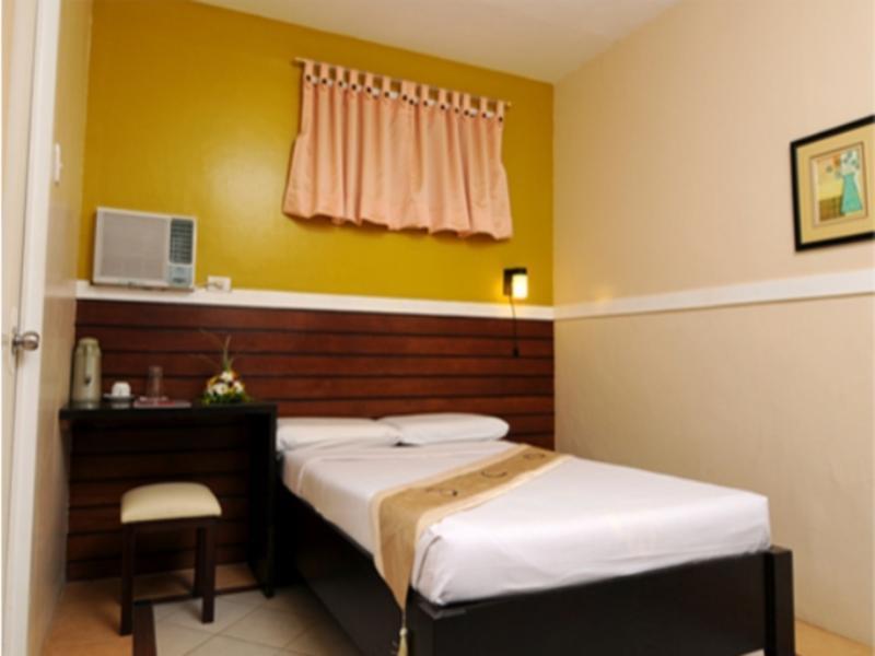 แซมปากีตาร์ สวีทส์ เจอาร์จี Hotel Cebu ภายนอก รูปภาพ